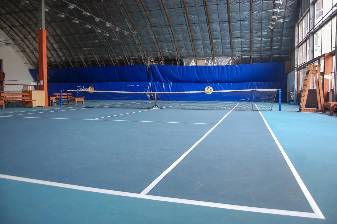 Penzion Teniscentrum Tatranská Lomnica Dış mekan fotoğraf
